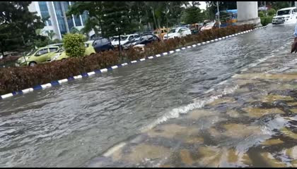 Heavy  rainfall on Kolkata