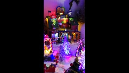 Christmas Village का अति सुन्दर सजावट रोम से