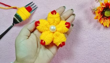 Amazing Woolen Flower Making Ideas with Fork - Hand Embroidery Easy Trick