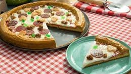 Hyper-realistic Pizza Cake