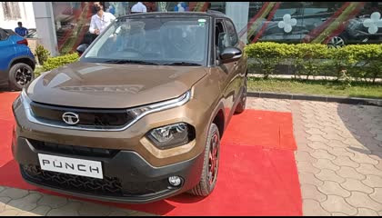 tata punch launching at the showroom