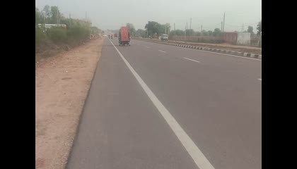 highway road super fast Khajuraho collme24