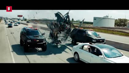Autobots VS Decepticons en la autopista  Transformers