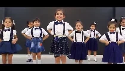 the dance is too beautiful and the girl is too cute 1