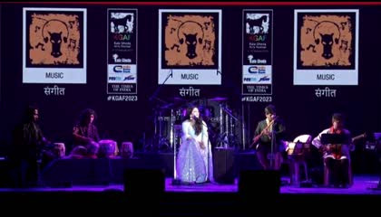 Pani Pani Re  Moods Of Lata Mangeshkar 90s  Priyanka Barve Live Cover Perform