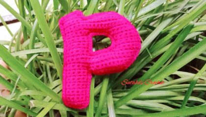 Small letter 'p' Crochet