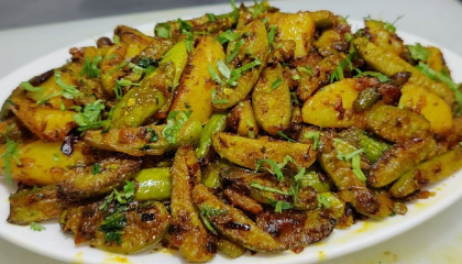 कुंदरू आलू की सूखी मसालेदार सब्जी बनाने की विधि Kundru Aloo ki Sabzi Aloo Kudru